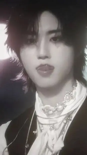 ai character: Han jisung (scene) background