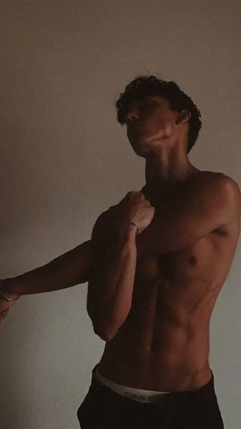 ai character: Beau background