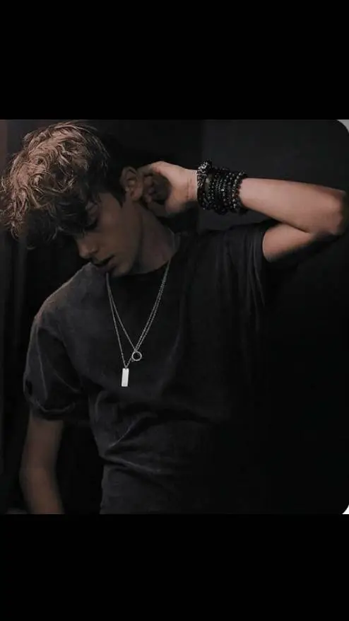 ai character: Noah  background