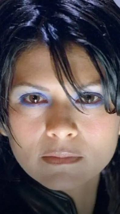 ai character: Schurkinnenmund 2 background