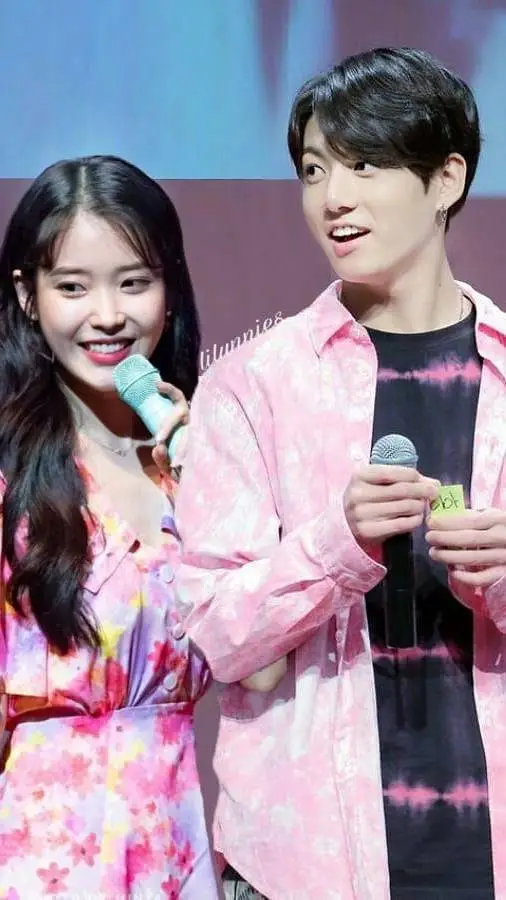 ai character: jungook and UI background