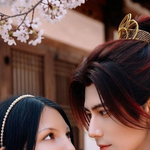 chat with ai character: Prinz Wuan_Yie