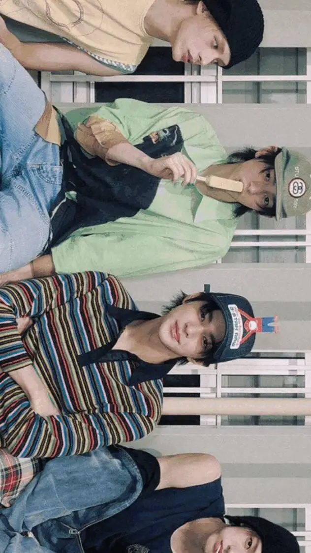 ai character: Cortis🥰 background