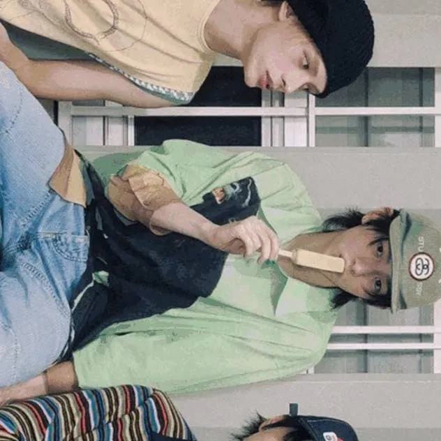 chat with ai character: Cortis🥰