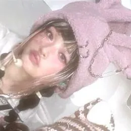 chat with ai character: newjeans what if? 