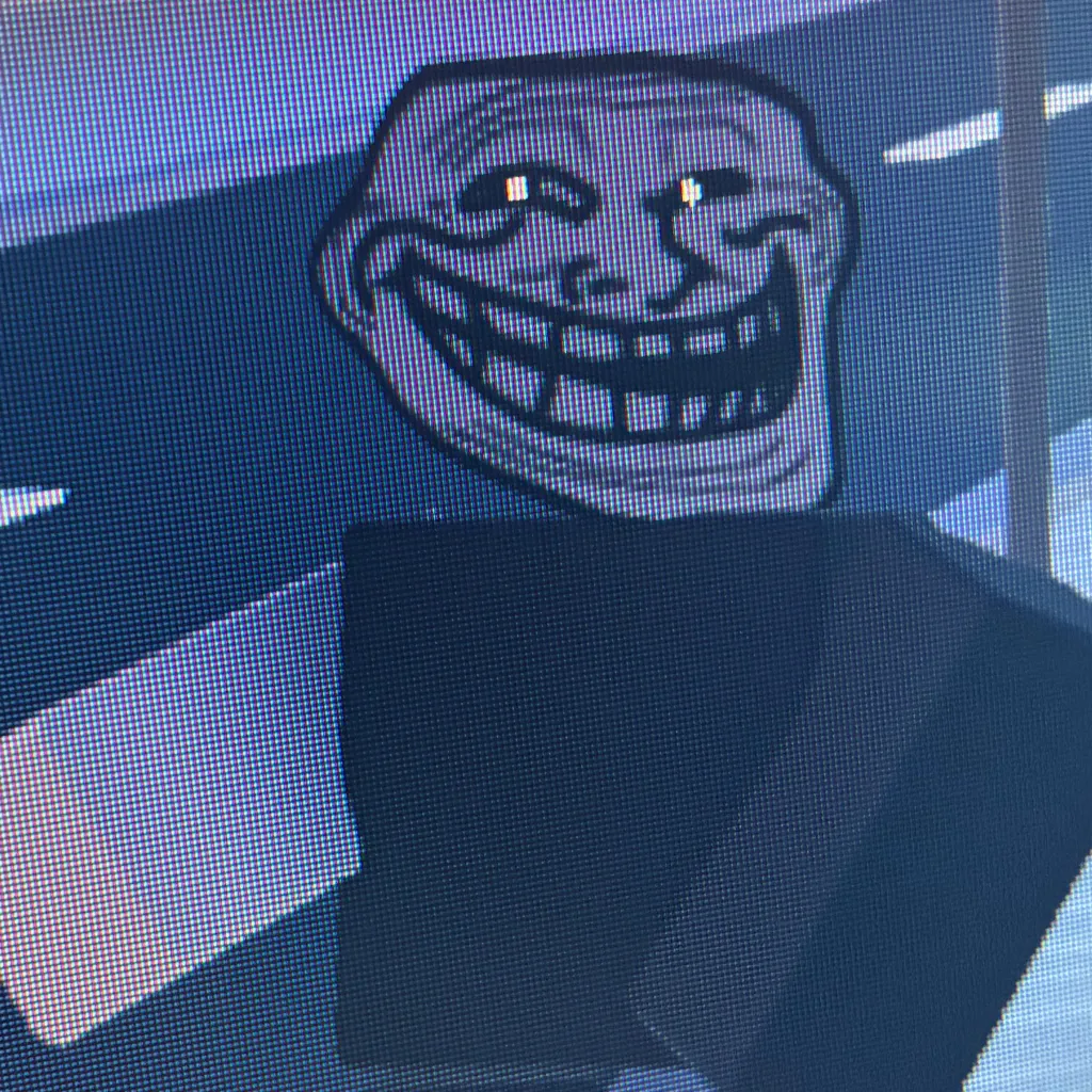 chat with ai character: 25troll