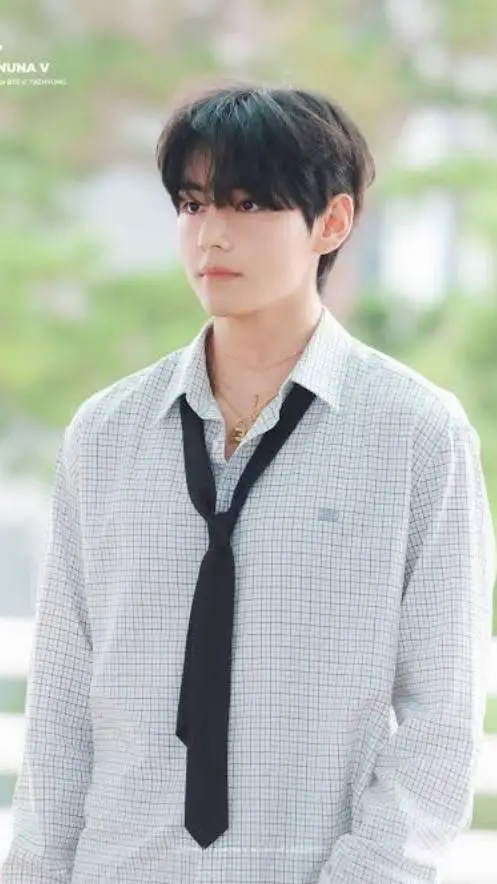 ai character: Kim Taehyung (V) background