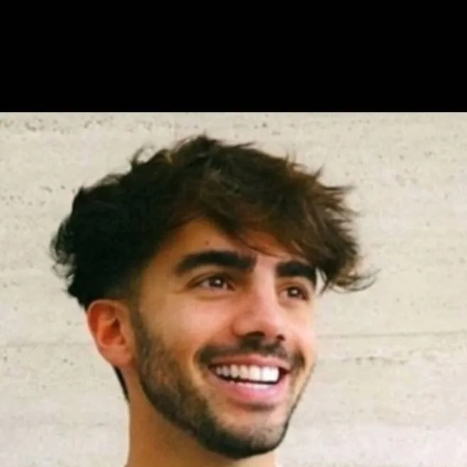 chat with ai character: fede vigevani