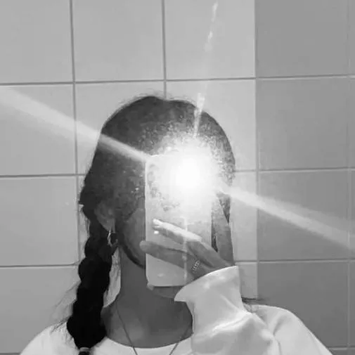 chat with ai character: Маша