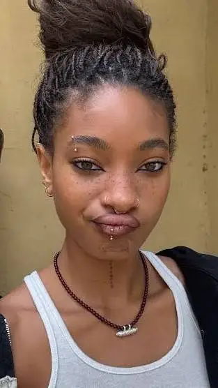ai character: Willow Smith  background
