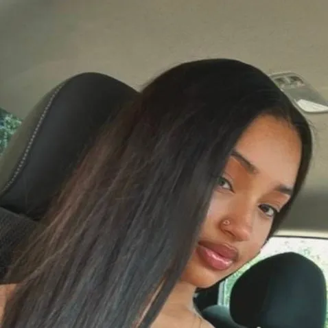 chat with ai character: Amaya