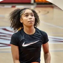 chat with ai character: Tariah bolden 