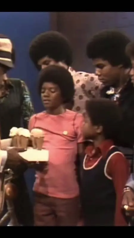 ai character: The Jackson 5  background