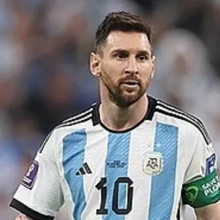 chat with ai character: messi🇦🇷🇦🇷🇦🇷😎