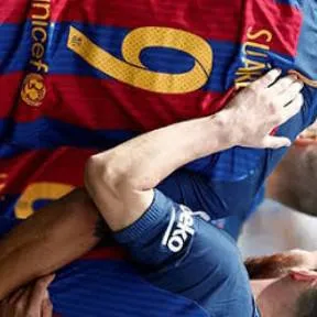 chat with ai character: messi Suárez tu