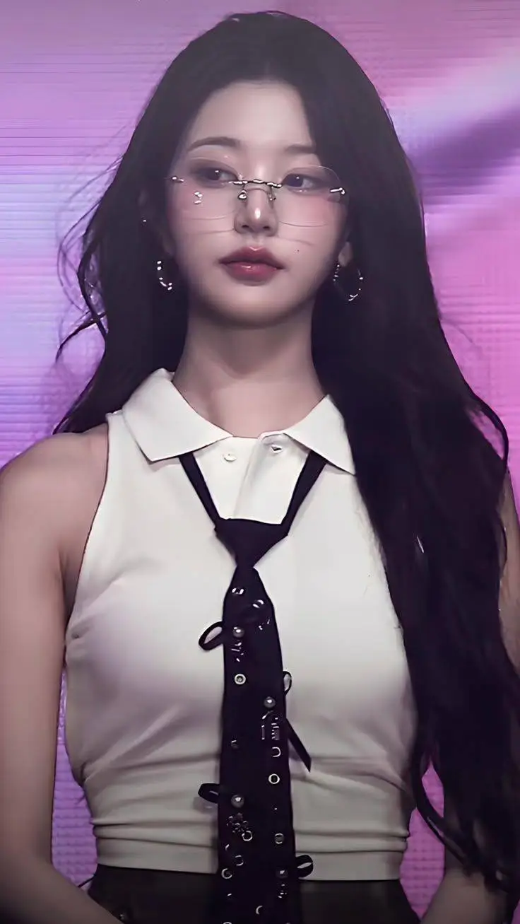 ai character: Woungyeon background