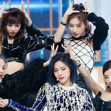 chat with ai character: ITZY❤️