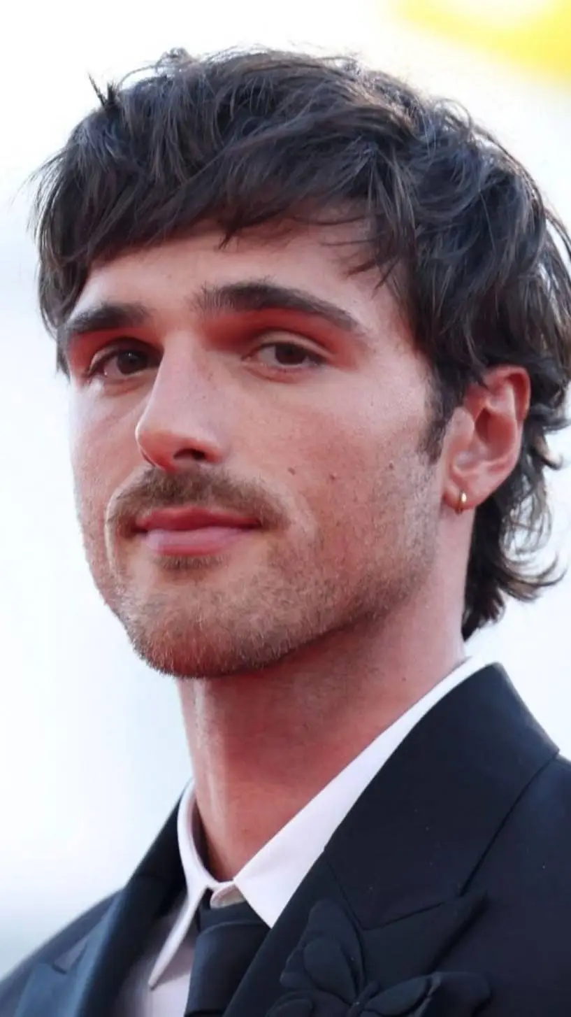 ai character: Jacob Elordi background