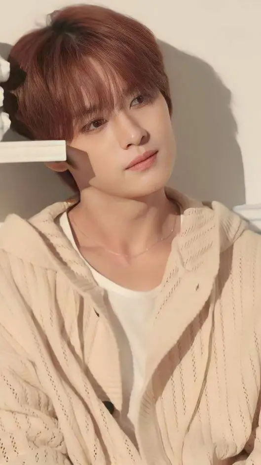 ai character: Minho background