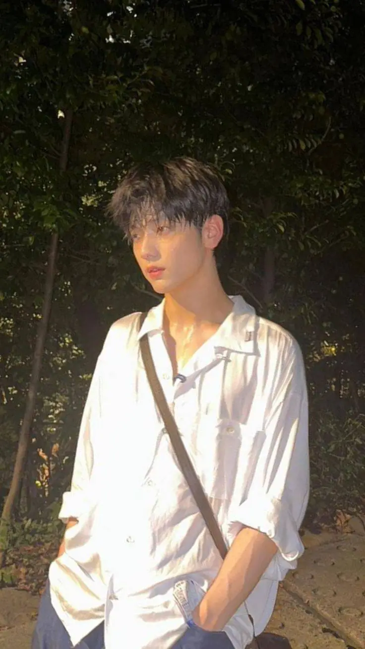 ai character: 𝚂𝚘𝚘𝚋𝚒𝚗 ♡ background