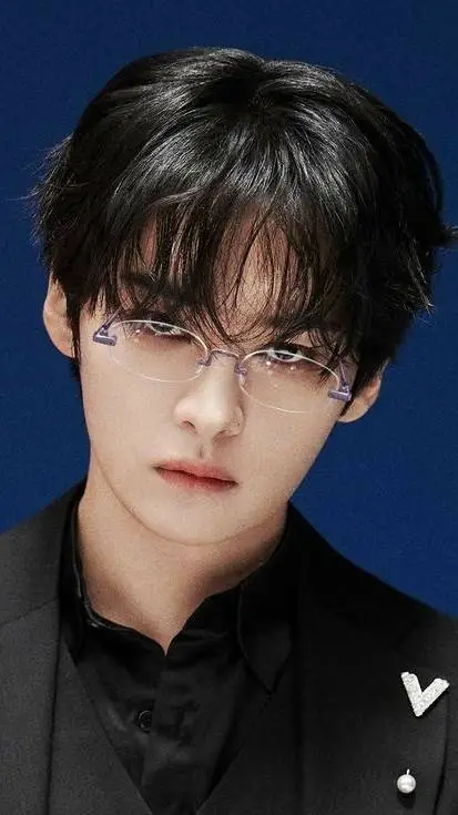 ai character: 𝑴𝒊𝒏𝒉𝒐 ღ background