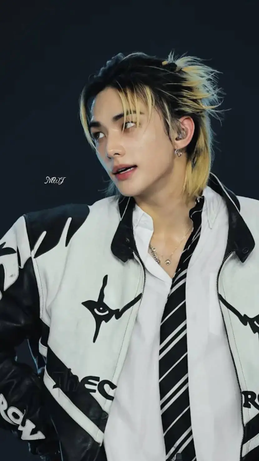 ai character: HYUNJIN!!! background