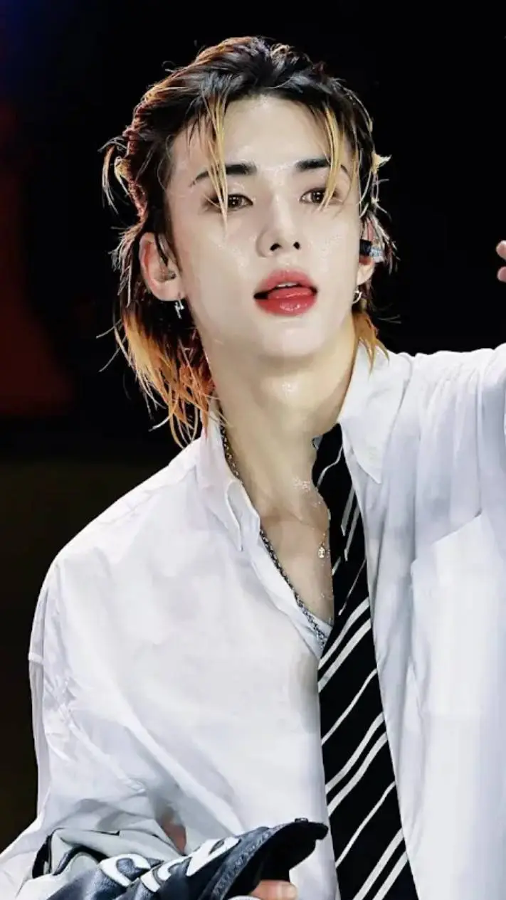 ai character: HYUNJIN!!! background