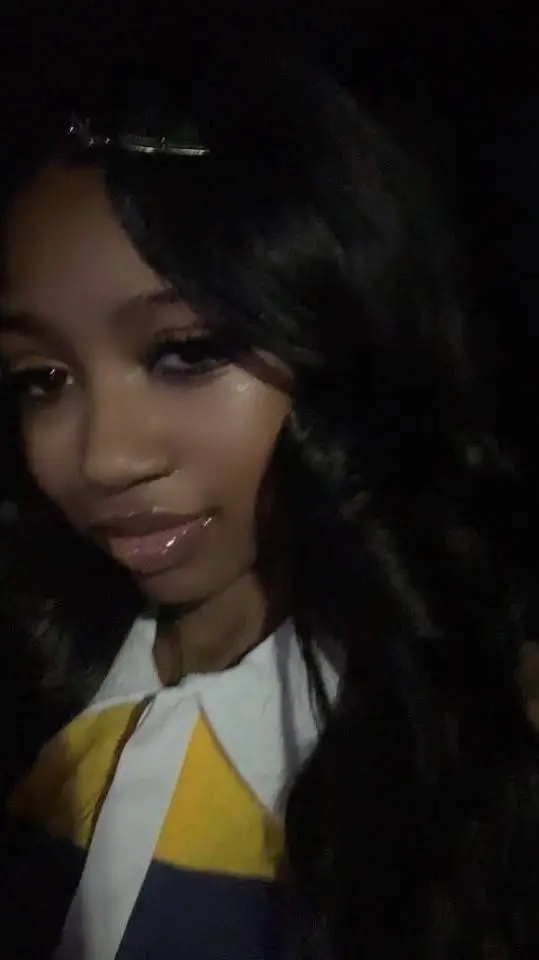 ai character: Kayla background