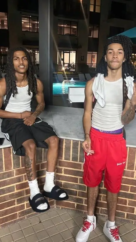 ai character: Jayden and Kayden  background