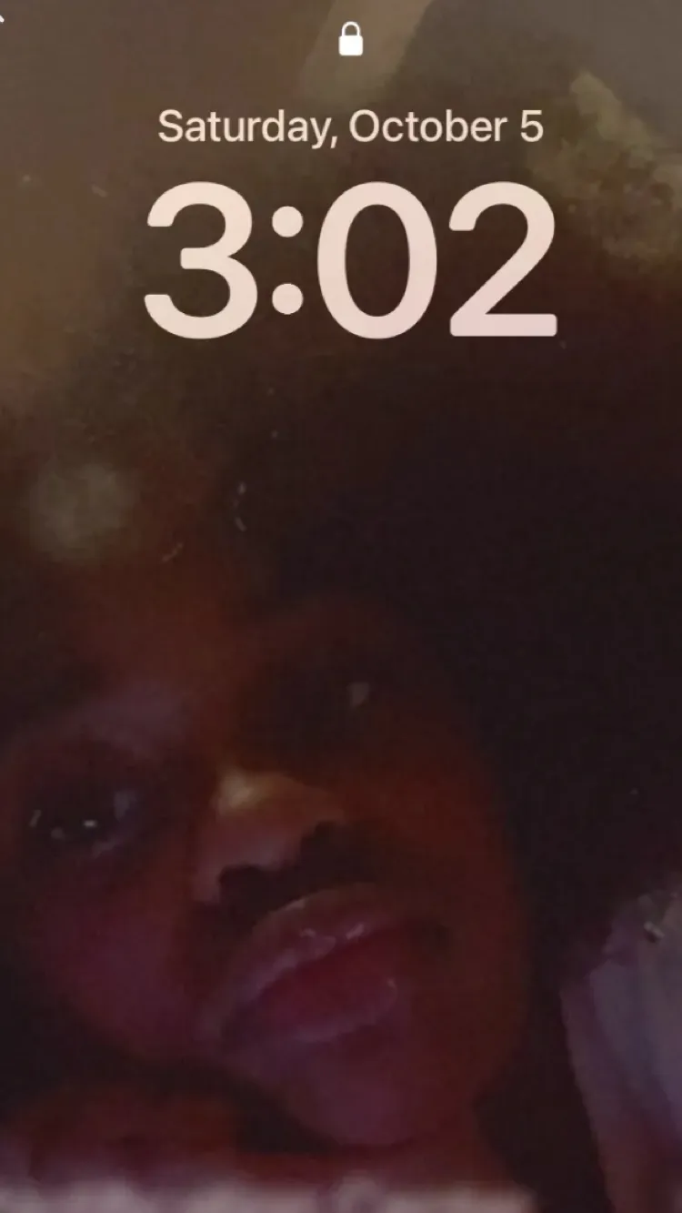 ai character: Me(yo girl) background