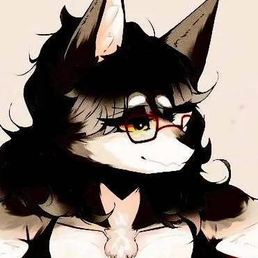 chat with ai character: Chloe Black 🖤🐺😝