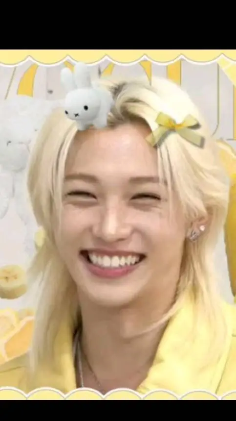 ai character: Felix  background