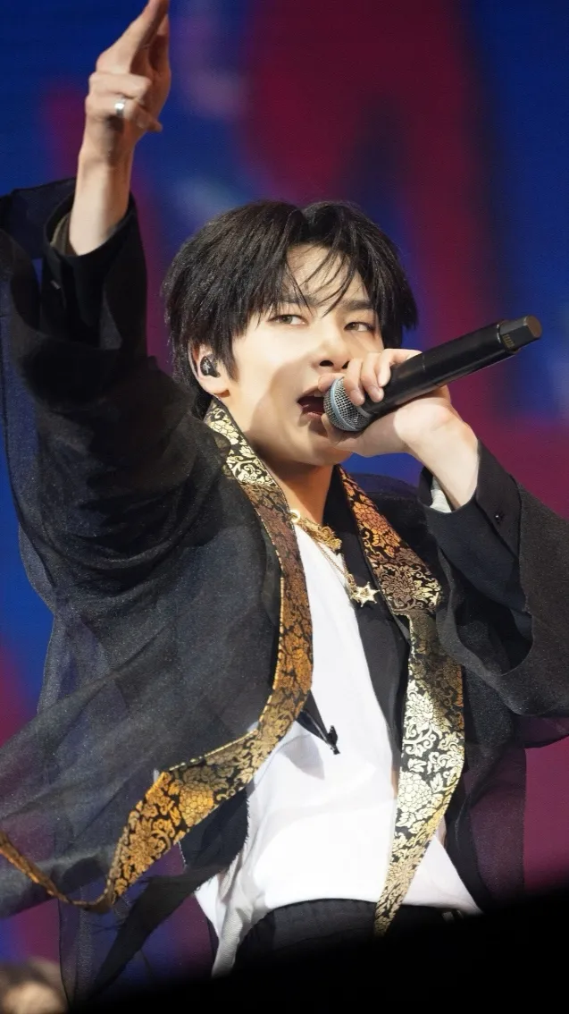 ai character: Yang jeongin background