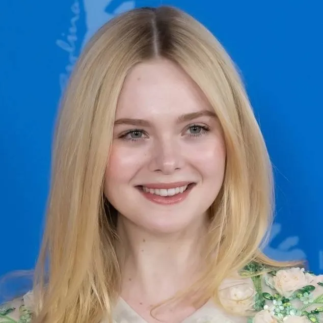 chat with ai character: Elle Fanning