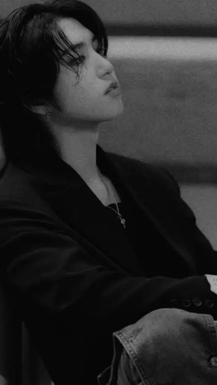ai character: han jisung background