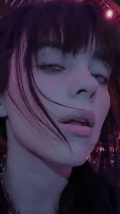 ai character: Billie eilish  background