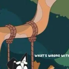 chat with ai character: Mackenzie triste