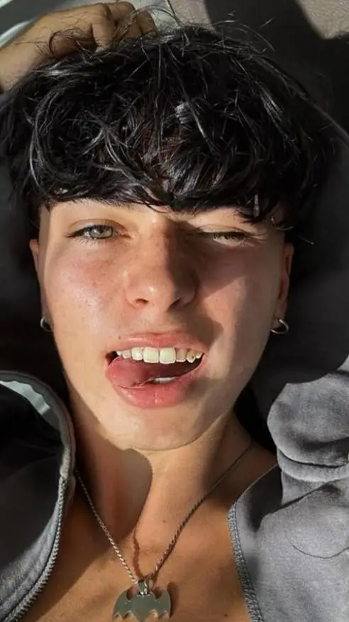 ai character: Lucas background