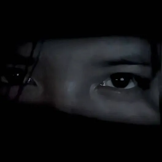 chat with ai character: Vicky o VII