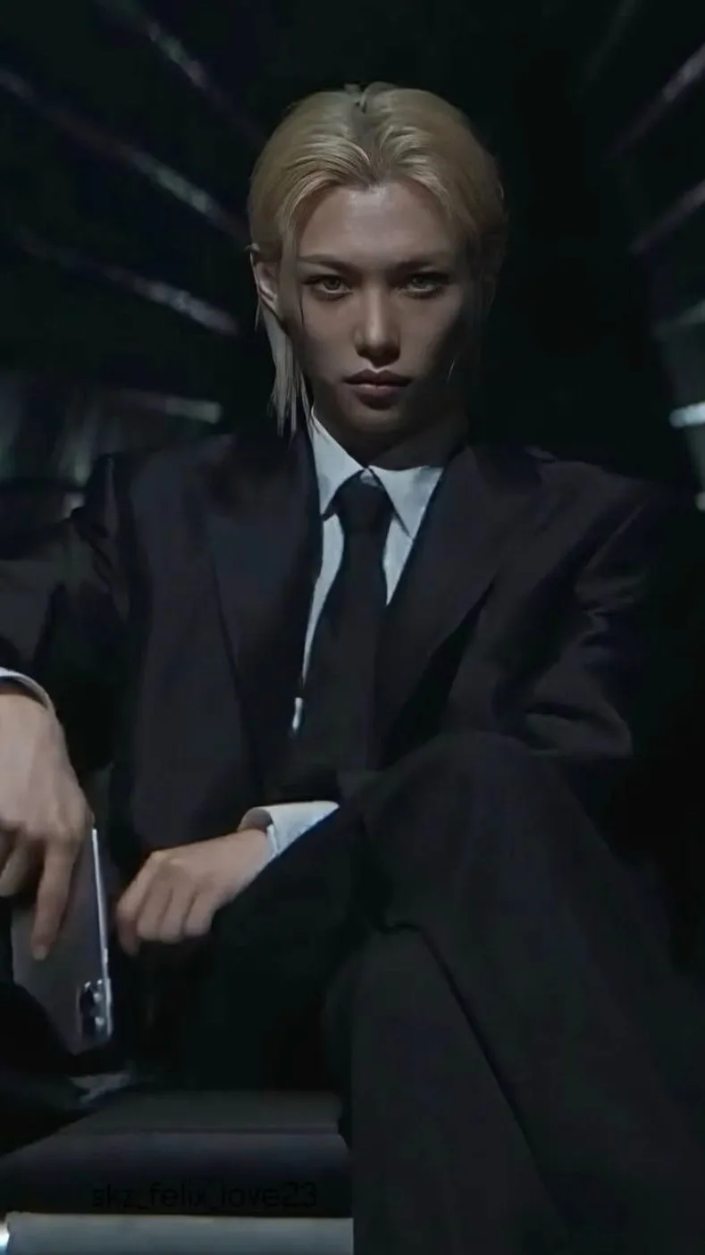 ai character: Felix background