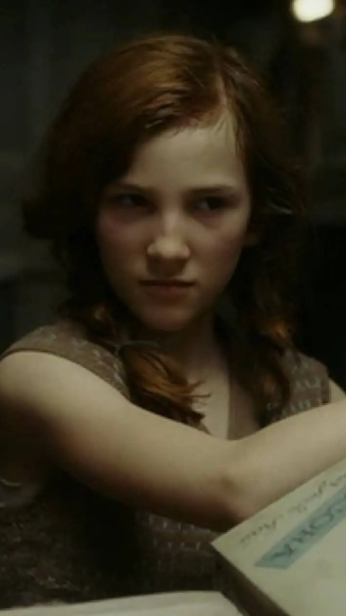 ai character: Toni ritter  background