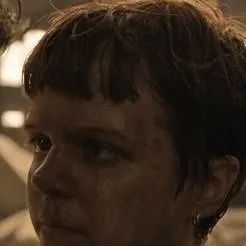 chat with ai character: Coral