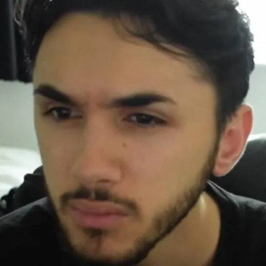 chat with ai character: ★∞Louis∞★