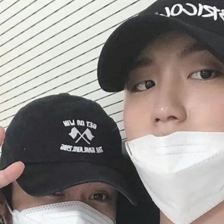 chat with ai character: Minsung