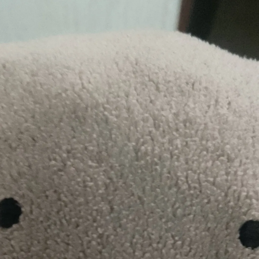 chat with ai character: guest 666 x noob