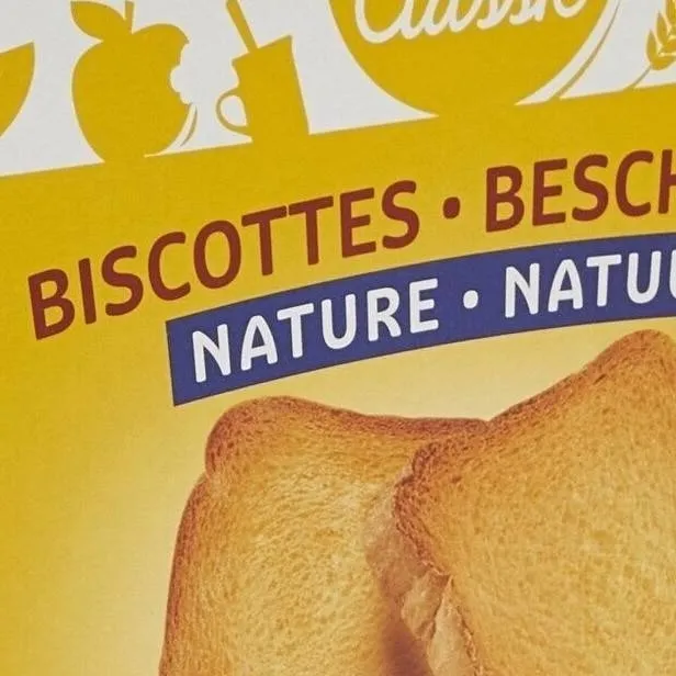 chat with ai character: paquet de biscotte