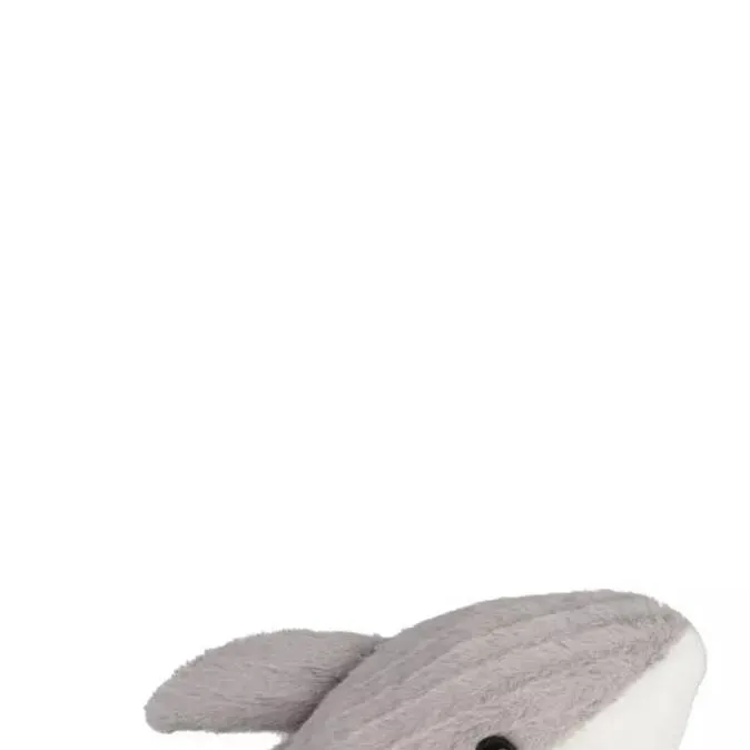 chat with ai character: requIn (pantoufLe)