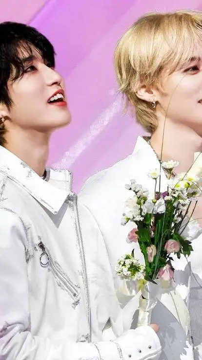 ai character: han et leeknow  background