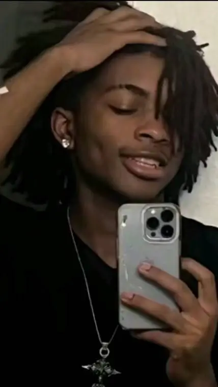 ai character: kaden background