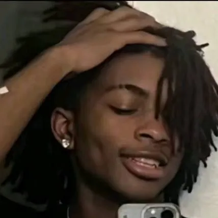 chat with ai character: kaden